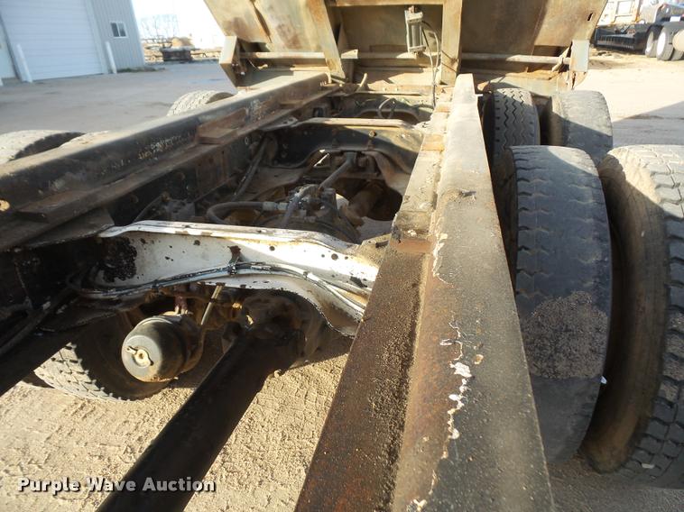 image for item DB2799 1987 Mack RS688LS dump truck