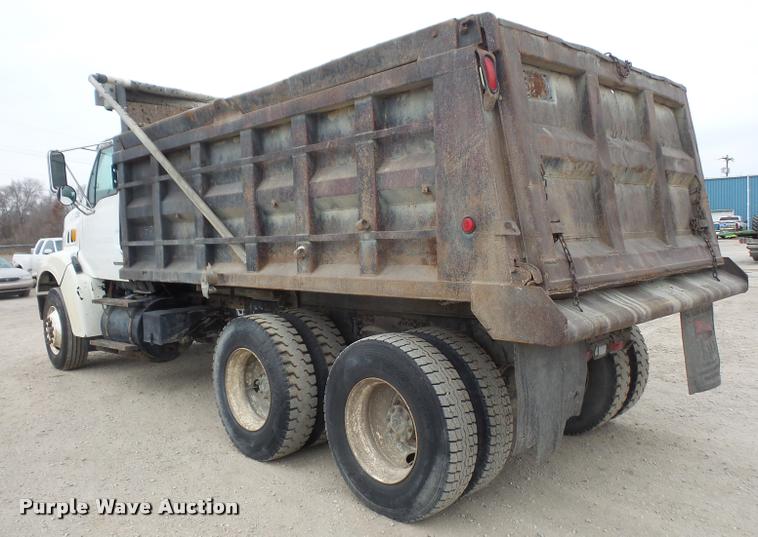 image for item DB2822 2001 Sterling L9500 dump truck
