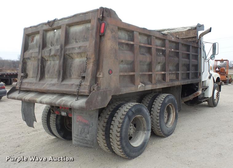 image for item DB2822 2001 Sterling L9500 dump truck