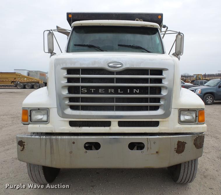 image for item DB2822 2001 Sterling L9500 dump truck