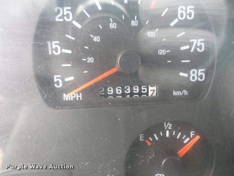 image for item DB2822 2001 Sterling L9500 dump truck