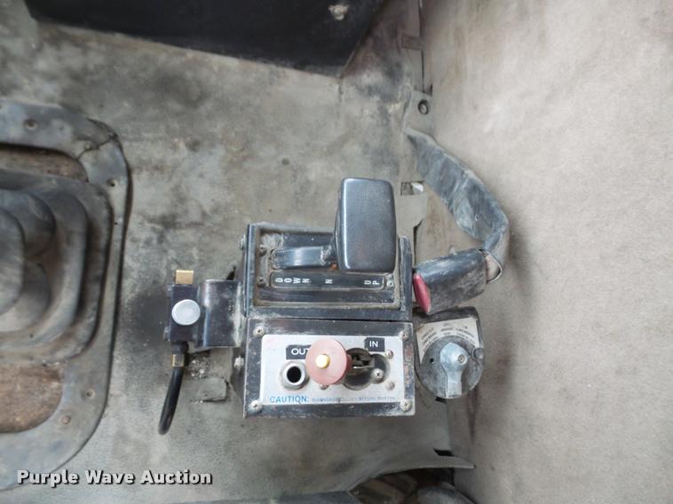 image for item DB2822 2001 Sterling L9500 dump truck