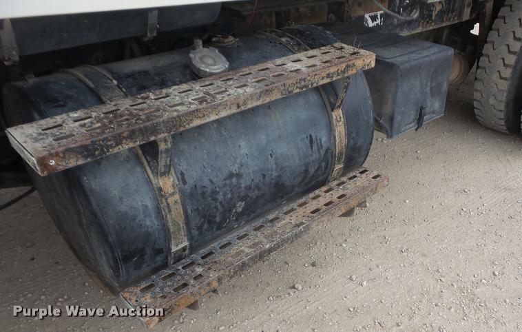 image for item DB2822 2001 Sterling L9500 dump truck