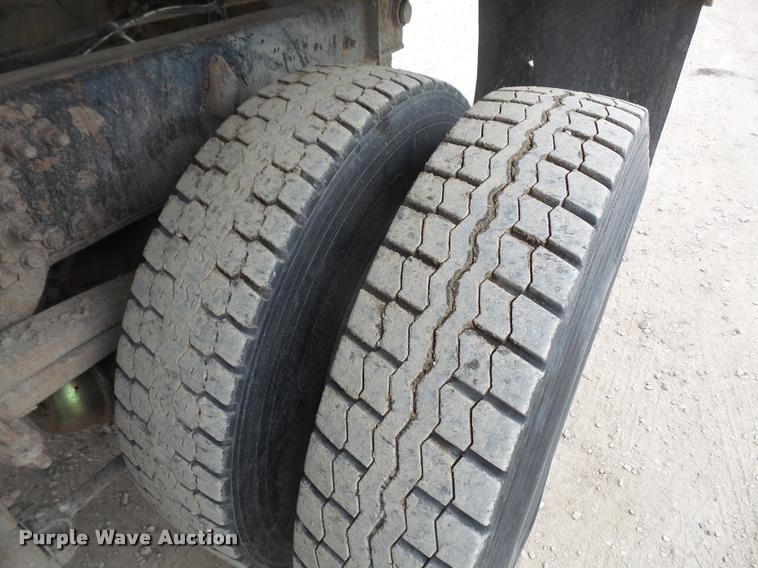 image for item DB2822 2001 Sterling L9500 dump truck