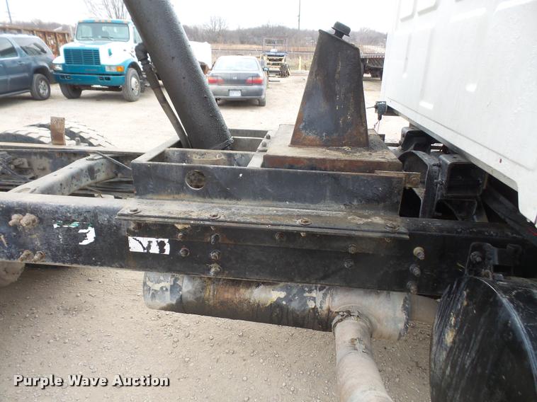 image for item DB2822 2001 Sterling L9500 dump truck