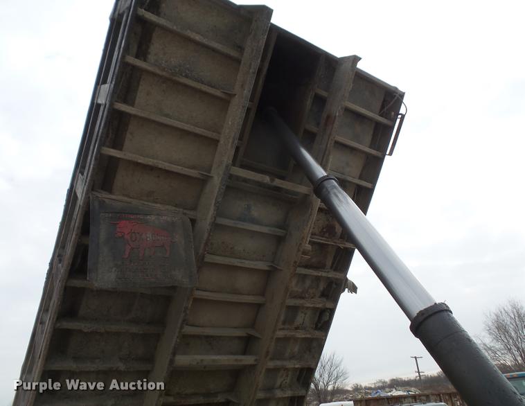 image for item DB2822 2001 Sterling L9500 dump truck