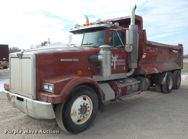 image for item DB2823 1996 Western Star 4900 dump truck