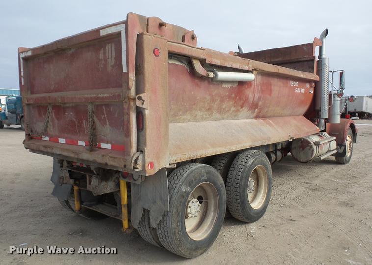 image for item DB2823 1996 Western Star 4900 dump truck