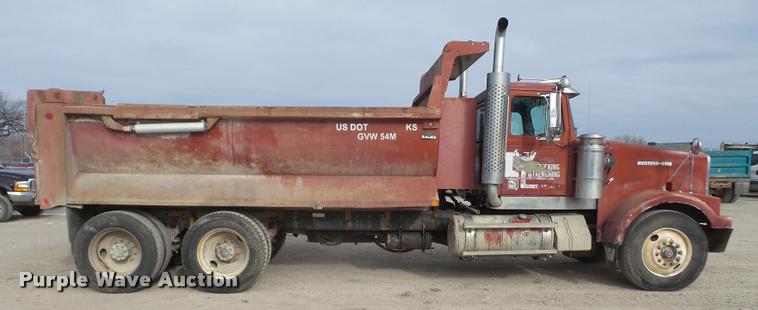 image for item DB2823 1996 Western Star 4900 dump truck