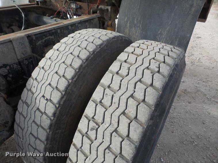 image for item DB2823 1996 Western Star 4900 dump truck