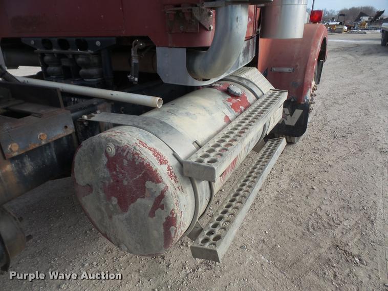 image for item DB2823 1996 Western Star 4900 dump truck