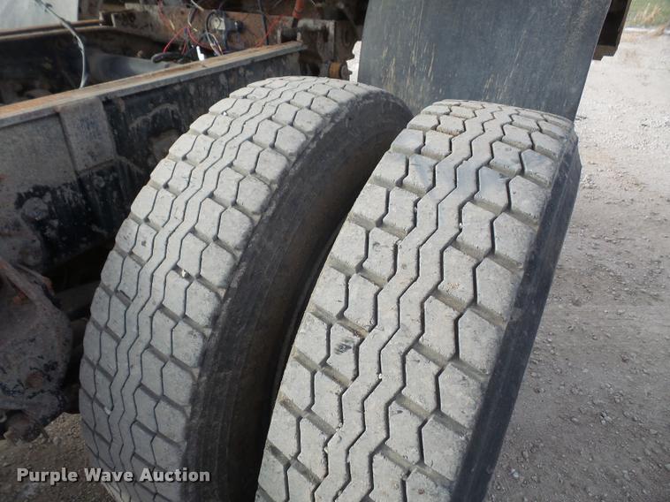 image for item DB2823 1996 Western Star 4900 dump truck