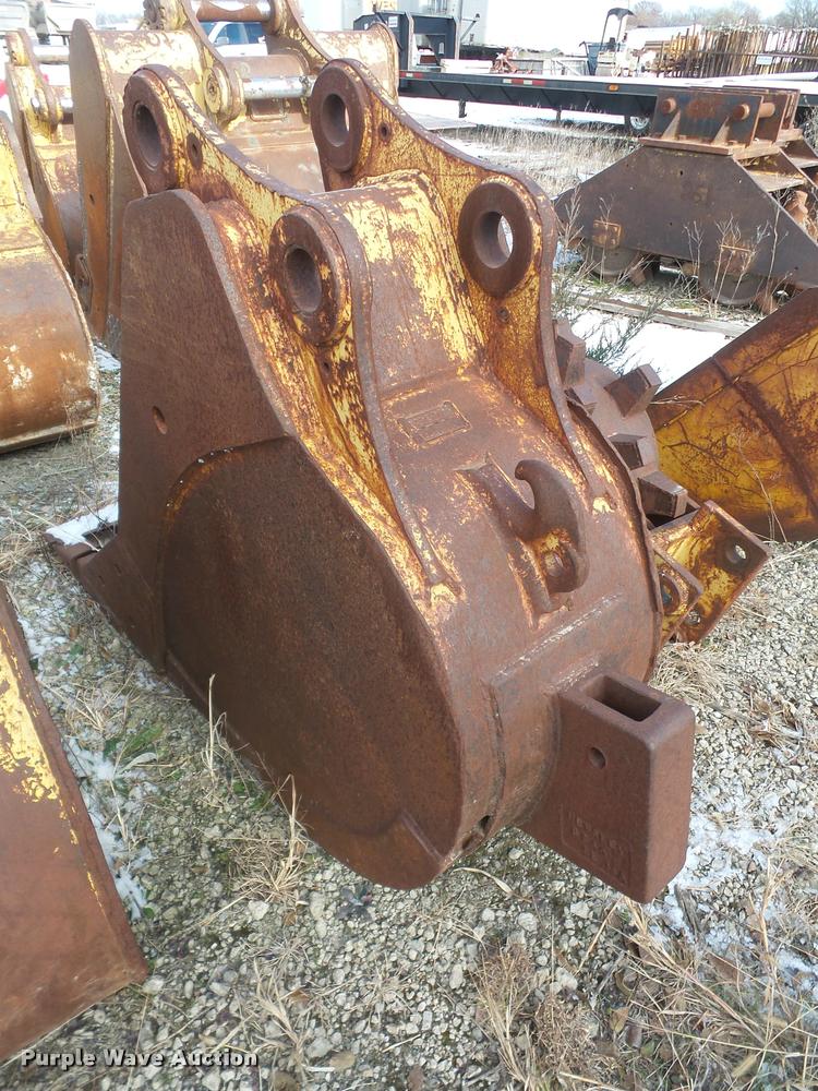 image for item DB2826 Excavator bucket