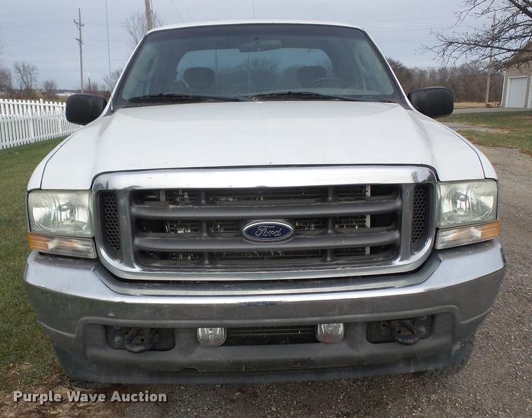 image for item DB2829 2004 Ford F250 Super Duty SuperCab pickup truck