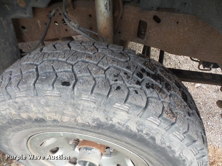 image for item DB2829 2004 Ford F250 Super Duty SuperCab pickup truck