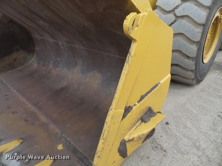 image for item DB2830 1982 Caterpillar 988B wheel loader