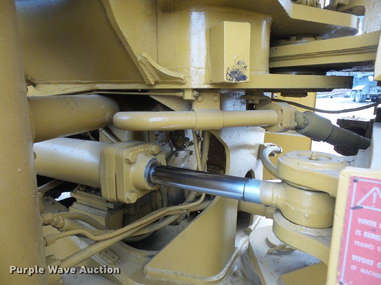 image for item DB2830 1982 Caterpillar 988B wheel loader