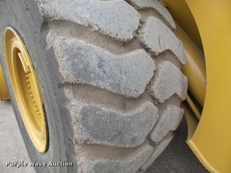 image for item DB2830 1982 Caterpillar 988B wheel loader