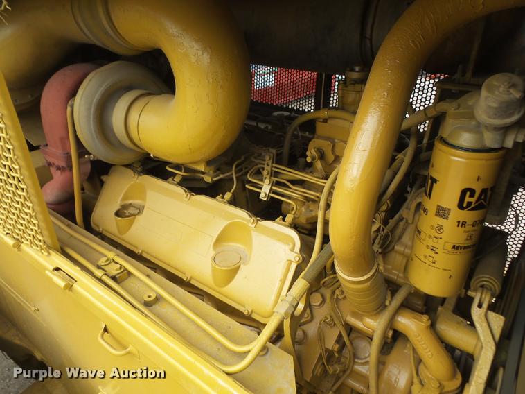 image for item DB2830 1982 Caterpillar 988B wheel loader