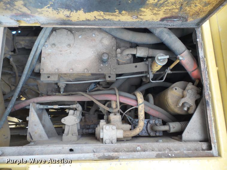 image for item DB2830 1982 Caterpillar 988B wheel loader