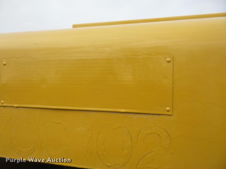 image for item DB2830 1982 Caterpillar 988B wheel loader