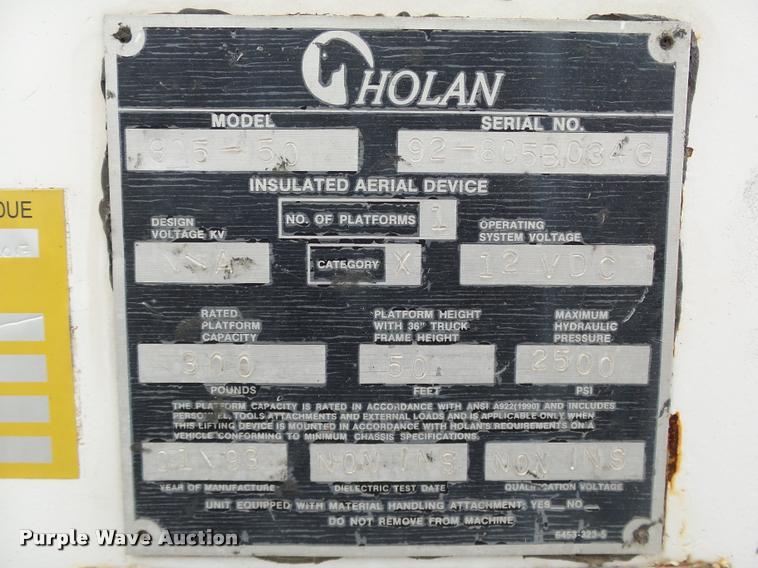 image for item DB4626 1993 International 4900 bucket truck