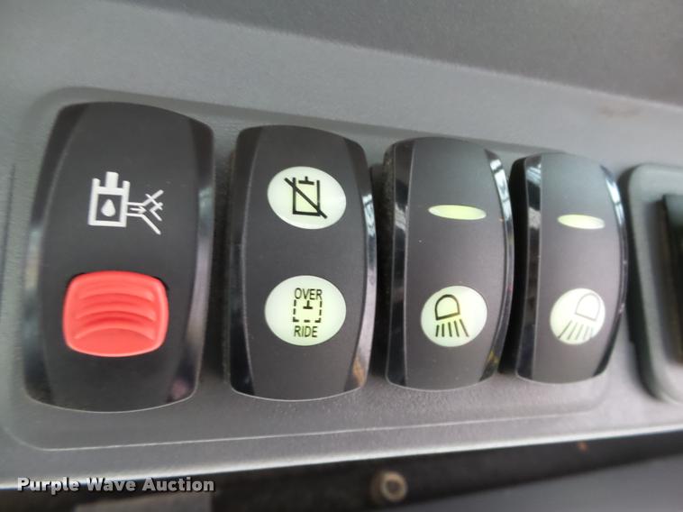 image for item DB4628 2010 Caterpillar 279C skid steer