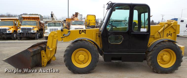 image for item DB5319 1995 Caterpillar TH63 telehandler