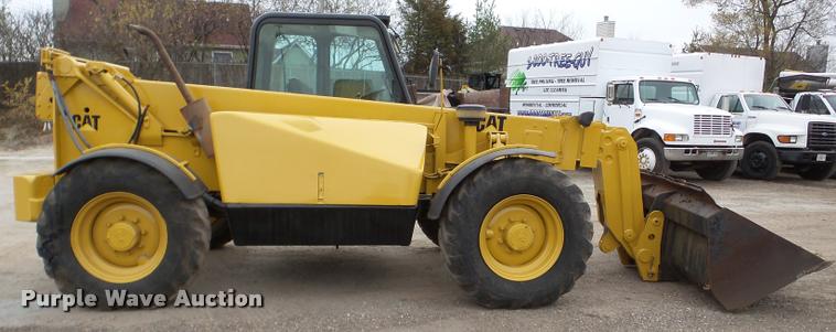 image for item DB5319 1995 Caterpillar TH63 telehandler
