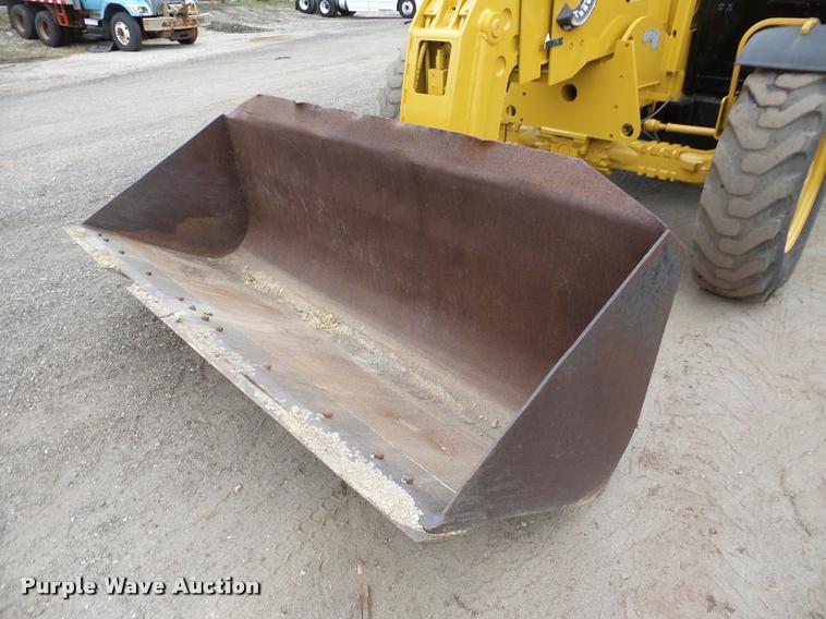 image for item DB5319 1995 Caterpillar TH63 telehandler