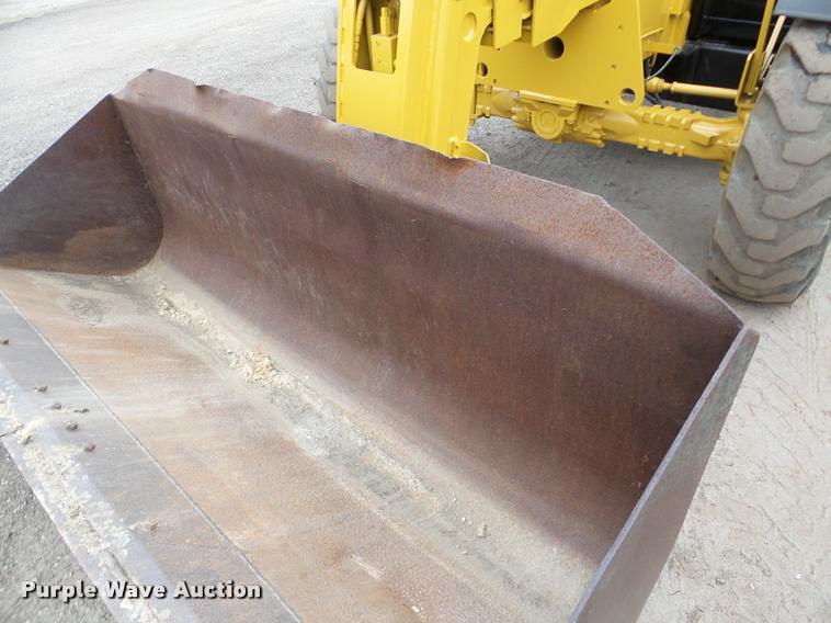 image for item DB5319 1995 Caterpillar TH63 telehandler