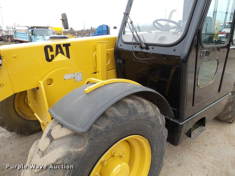 image for item DB5319 1995 Caterpillar TH63 telehandler