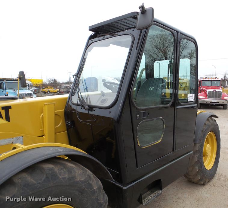 image for item DB5319 1995 Caterpillar TH63 telehandler