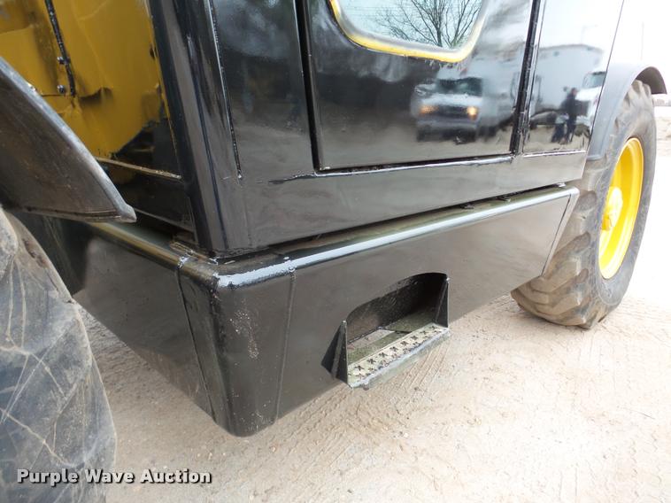 image for item DB5319 1995 Caterpillar TH63 telehandler