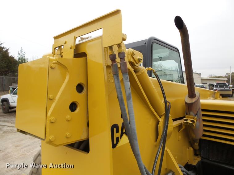 image for item DB5319 1995 Caterpillar TH63 telehandler