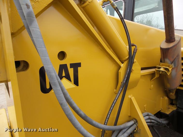 image for item DB5319 1995 Caterpillar TH63 telehandler