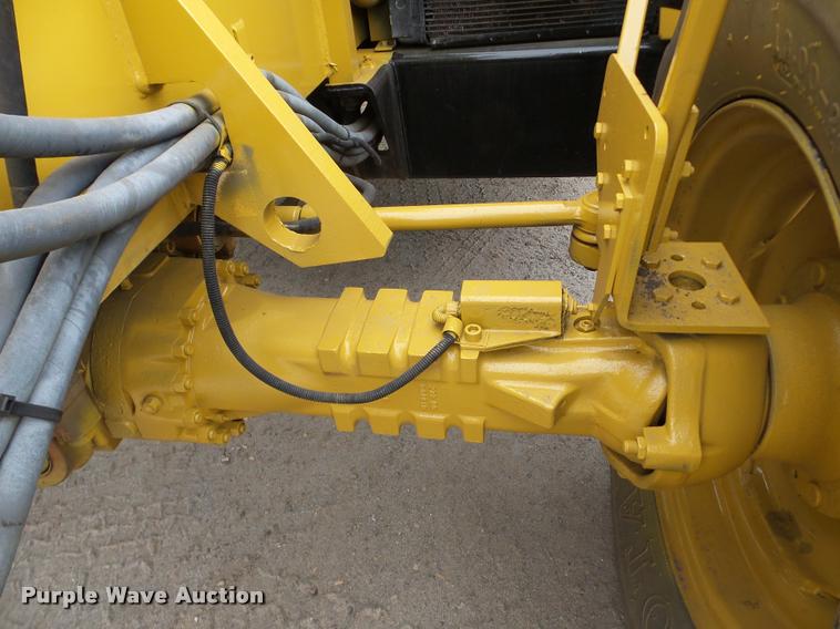 image for item DB5319 1995 Caterpillar TH63 telehandler