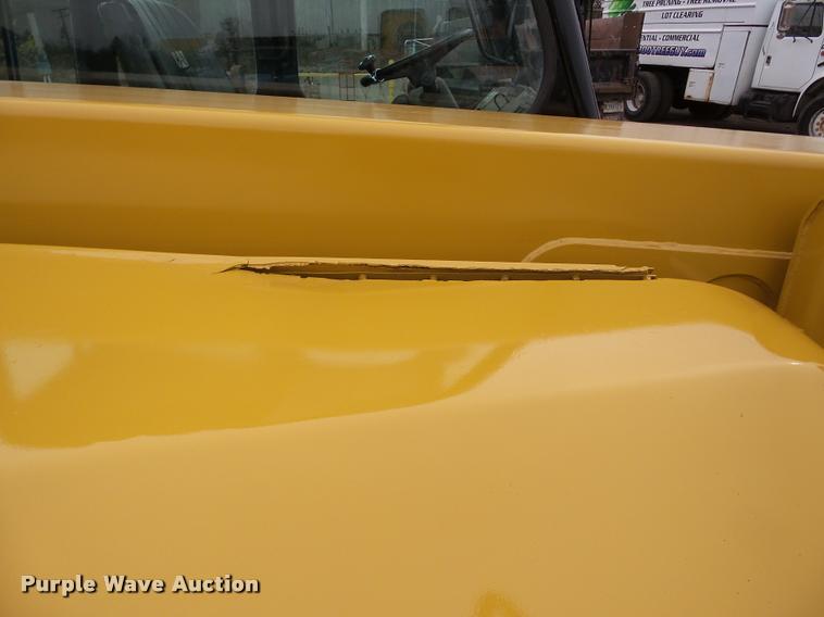 image for item DB5319 1995 Caterpillar TH63 telehandler