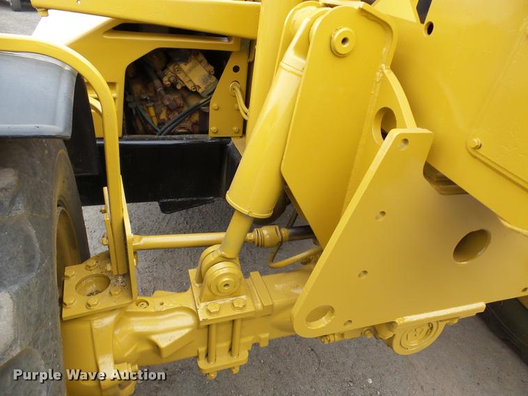 image for item DB5319 1995 Caterpillar TH63 telehandler