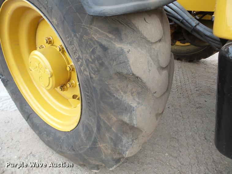 image for item DB5319 1995 Caterpillar TH63 telehandler