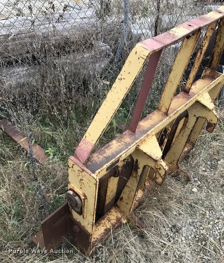 image for item DB5319 1995 Caterpillar TH63 telehandler