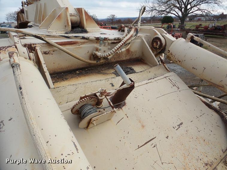 image for item DB5364 1990 Tesmec TRS1000B trencher