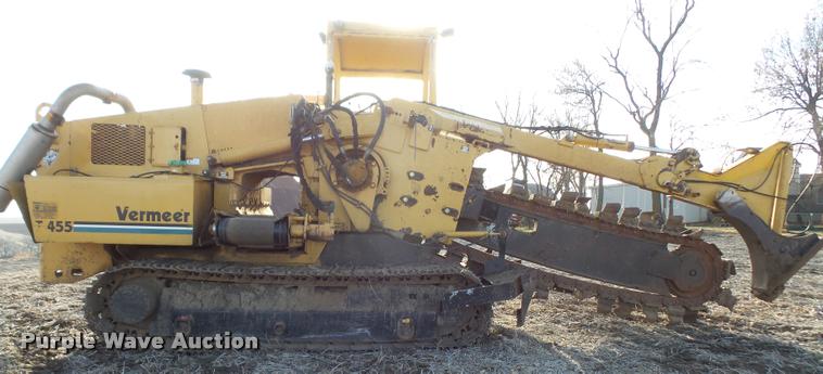 image for item F1730 2002 Vermeer T455 trencher