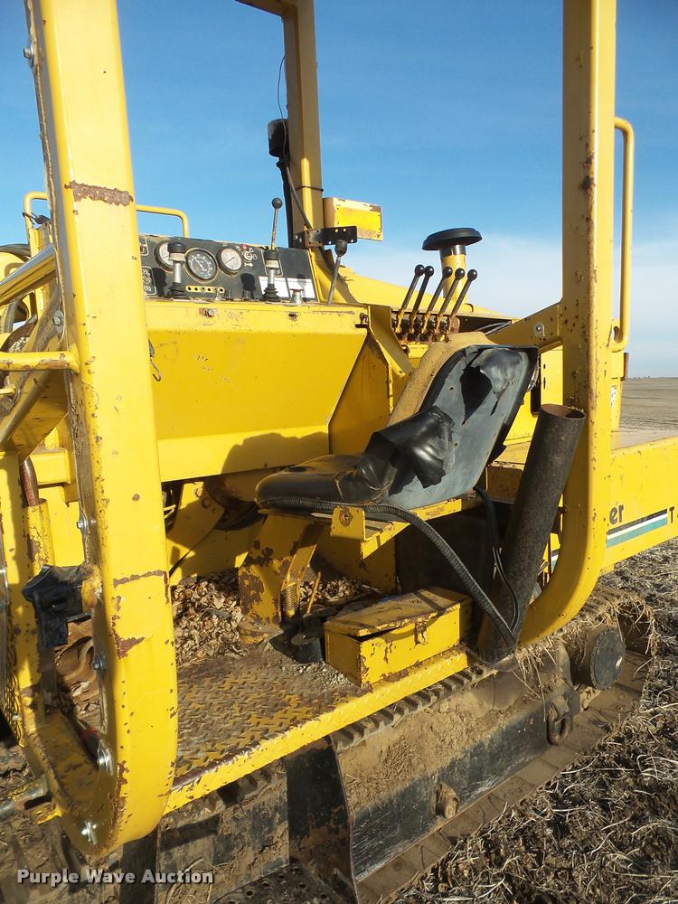 image for item F1730 2002 Vermeer T455 trencher