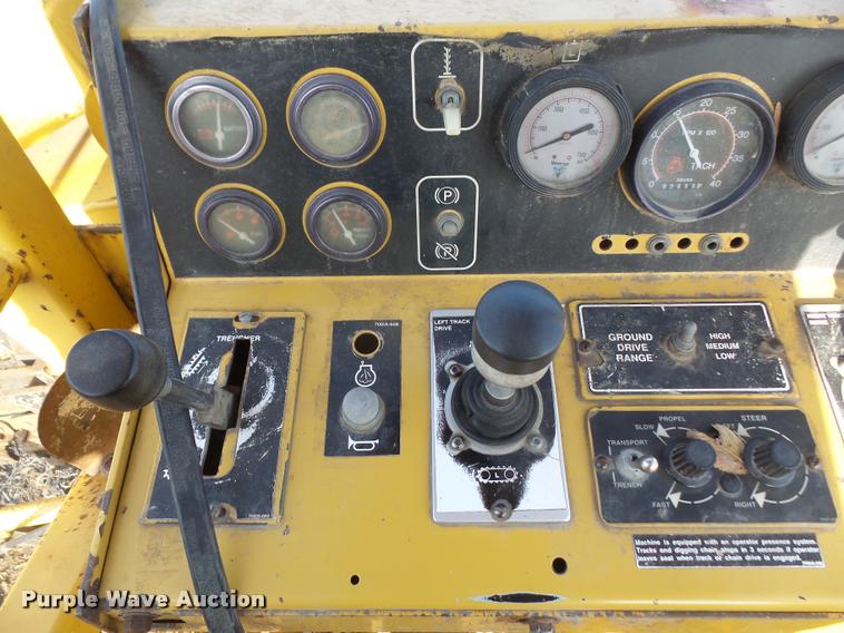 image for item F1730 2002 Vermeer T455 trencher