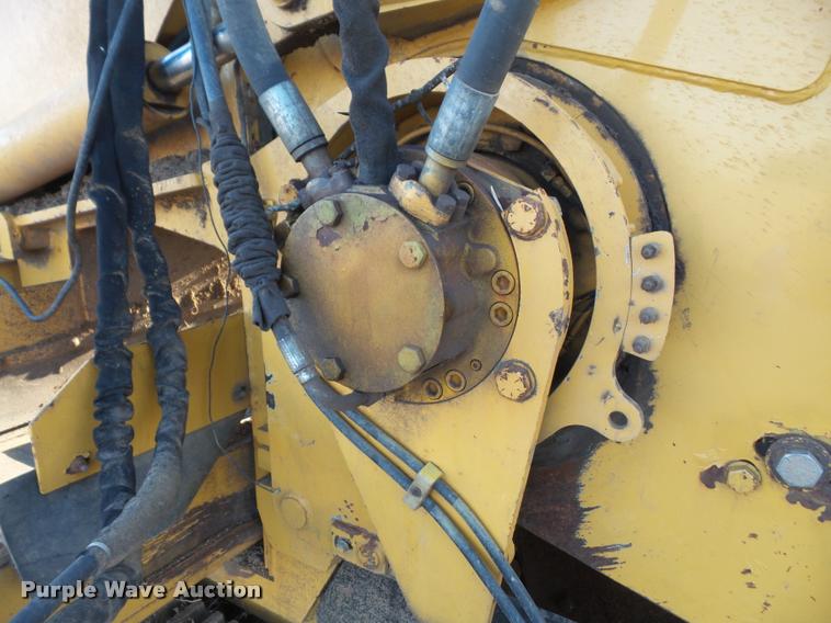 image for item F1730 2002 Vermeer T455 trencher