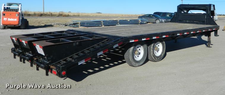 image for item J5011 2009 PJ equipment trailer