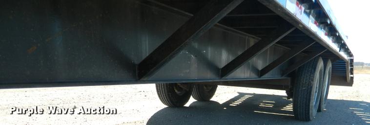 image for item J5011 2009 PJ equipment trailer