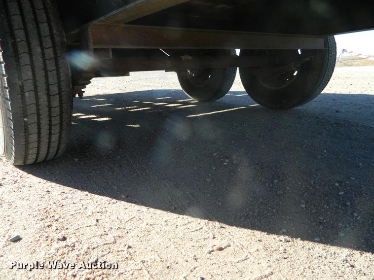 image for item J5011 2009 PJ equipment trailer