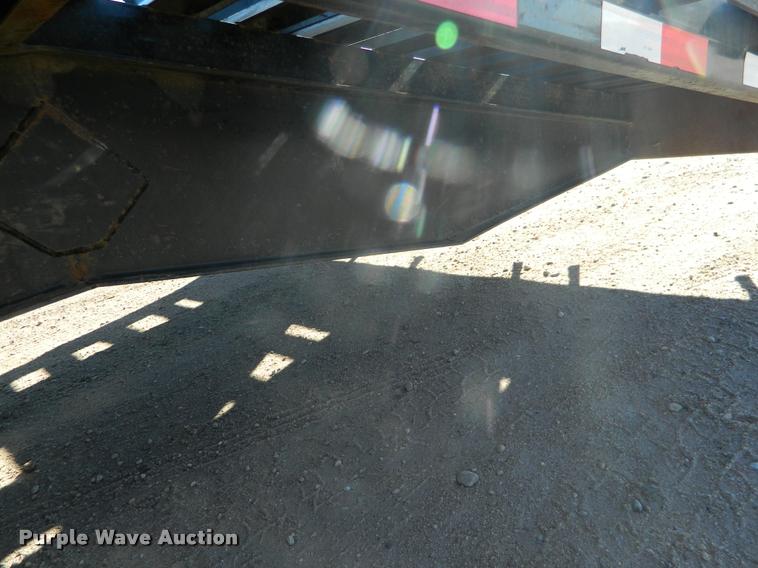 image for item J5011 2009 PJ equipment trailer